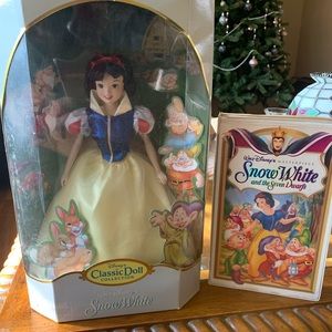 Disney Snow White doll and video